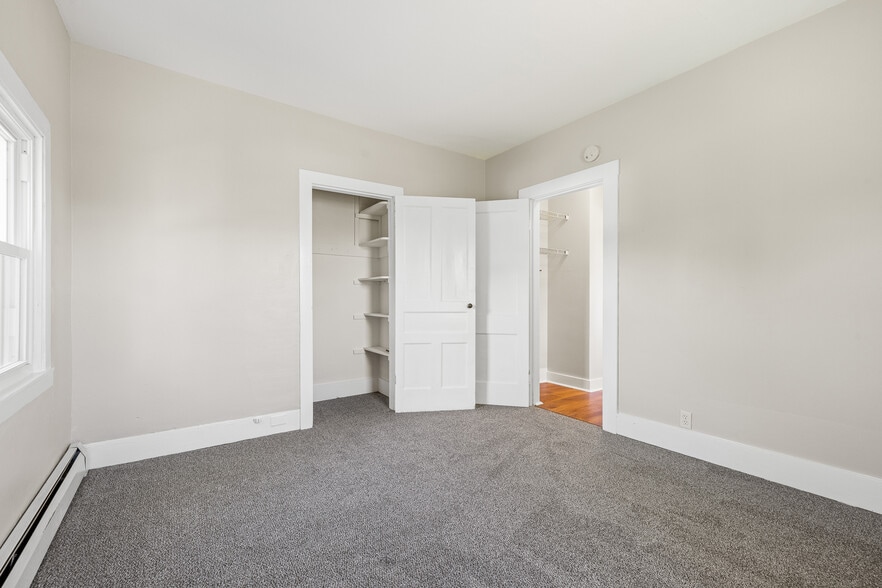 Building Photo - 5312 Genesee St