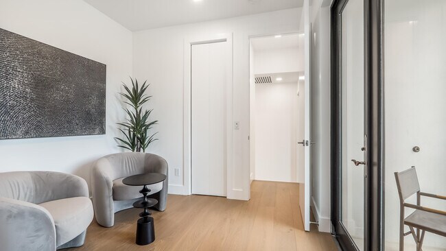 Building Photo - 17400 Rosella Rd