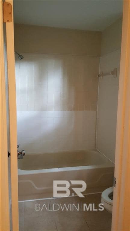 Building Photo - 112 Wildwood Dr