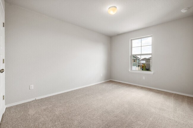 Building Photo - 2 Weeks Free Move-In Special! Like-New 3BR Home w/ Game Room, Quartz Kitchen & Large Backyard