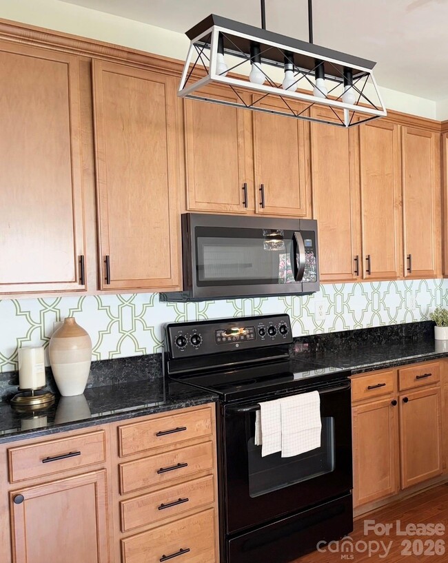 Building Photo - 8723 Westwind Point Dr