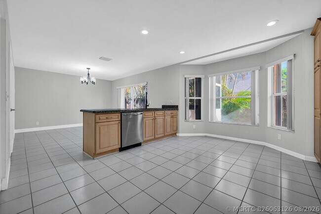 Building Photo - 10820 Buttonwood Lake Dr