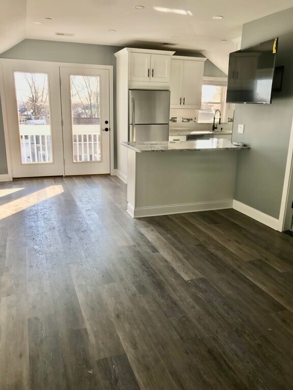 Building Photo - 51-53-53 Chestnut St