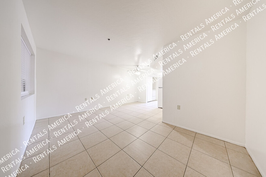 Building Photo - 12221 W Bell Rd