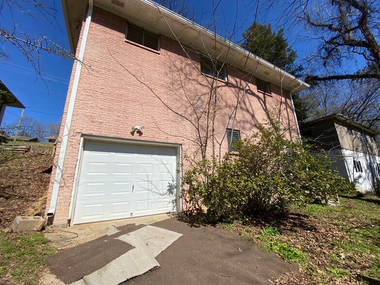 Building Photo - 536 81st St S