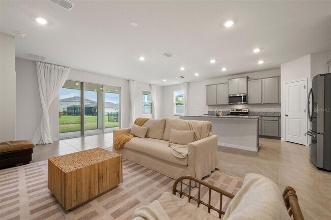Building Photo - 12432 Dora Trl