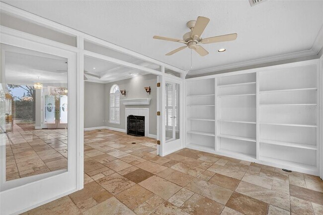 Building Photo - 618 High Point Dr