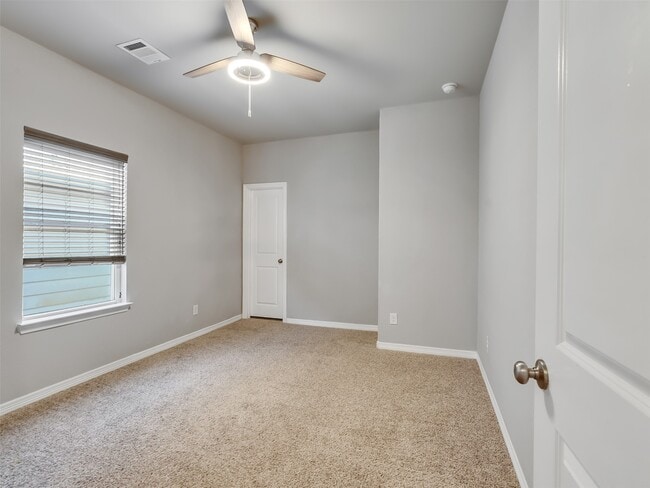 Building Photo - 3447 Cabernet Shores Dr