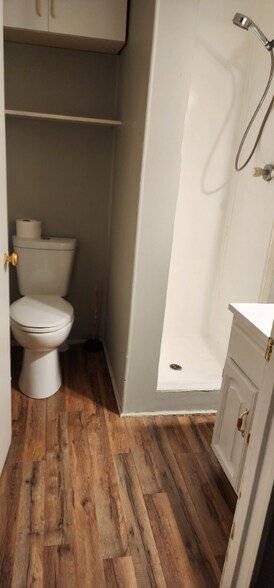 Building Photo - 5319 S Dixie Hwy