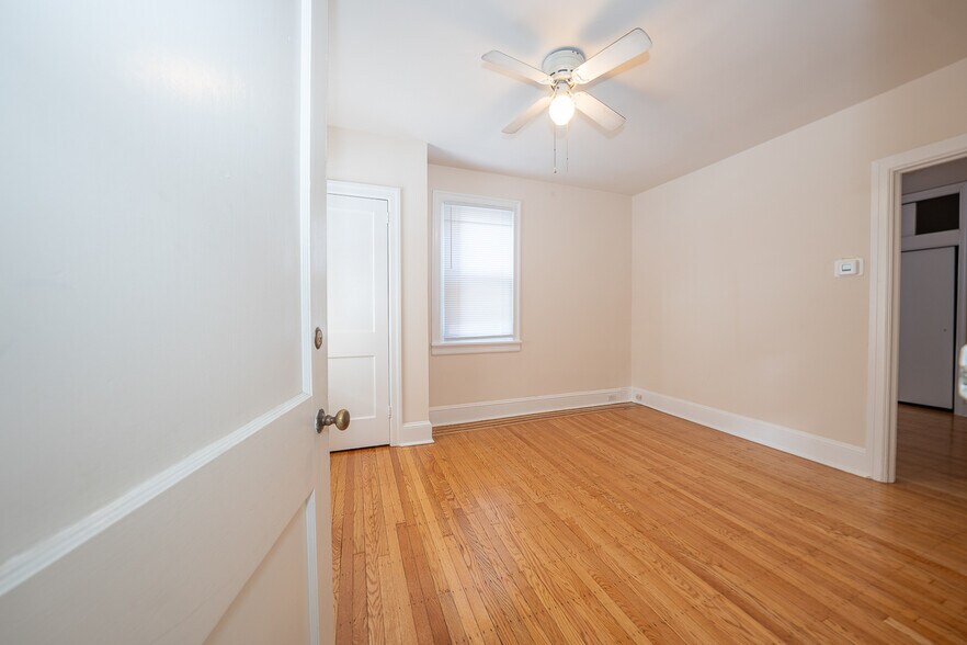 Building Photo - 238 Delmont Ave