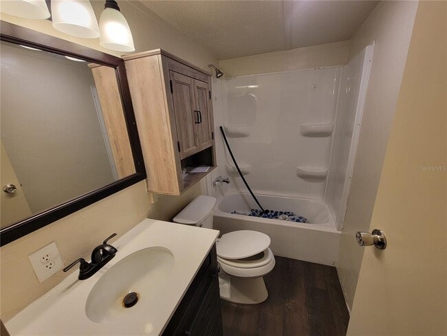 Building Photo - 16625 NE 2nd Street Rd