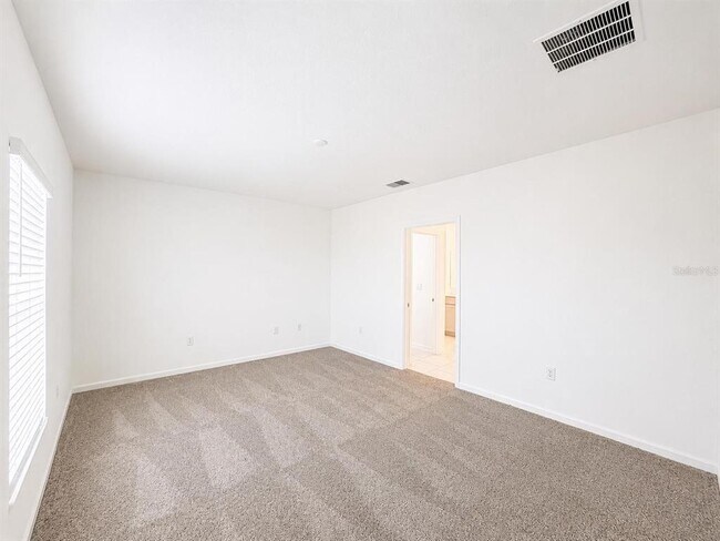 Building Photo - 360 Loch Ct