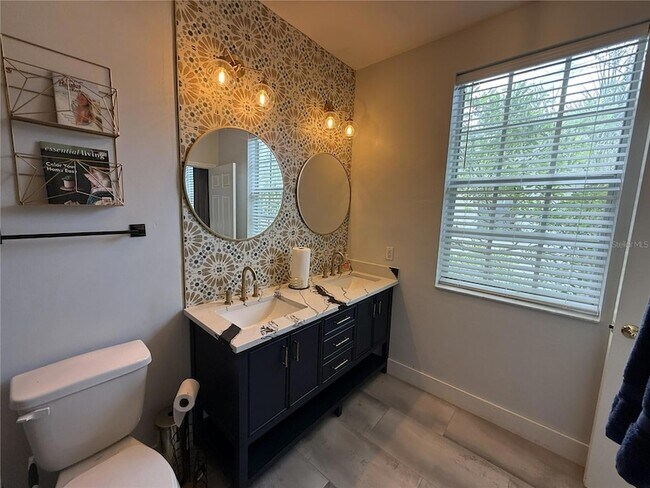 Building Photo - 3304 Lisa Ln