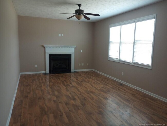 Building Photo - 6031 Geranium Dr