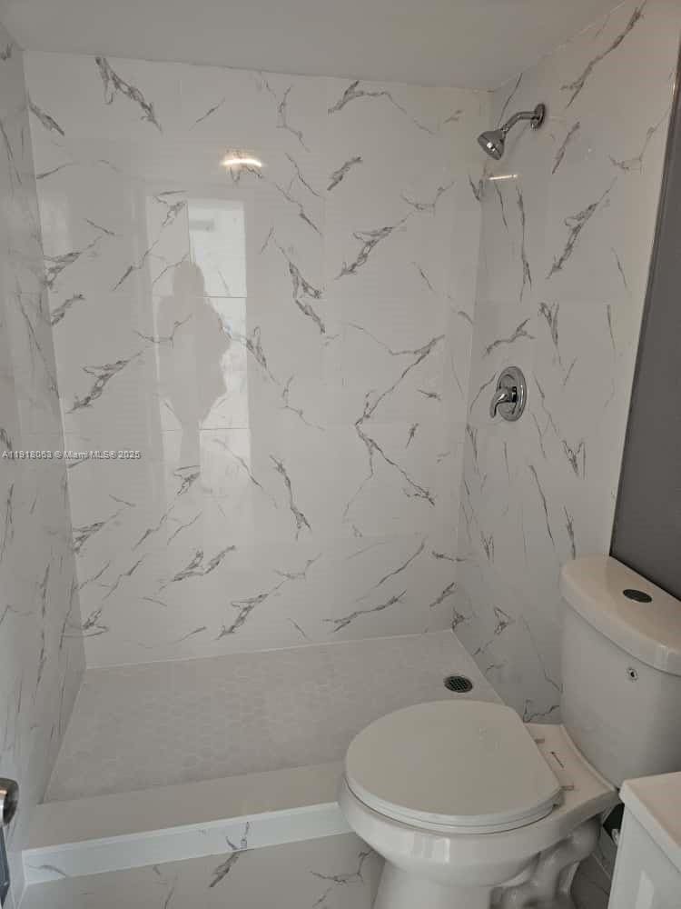 Building Photo - 10725 Cleary Blvd