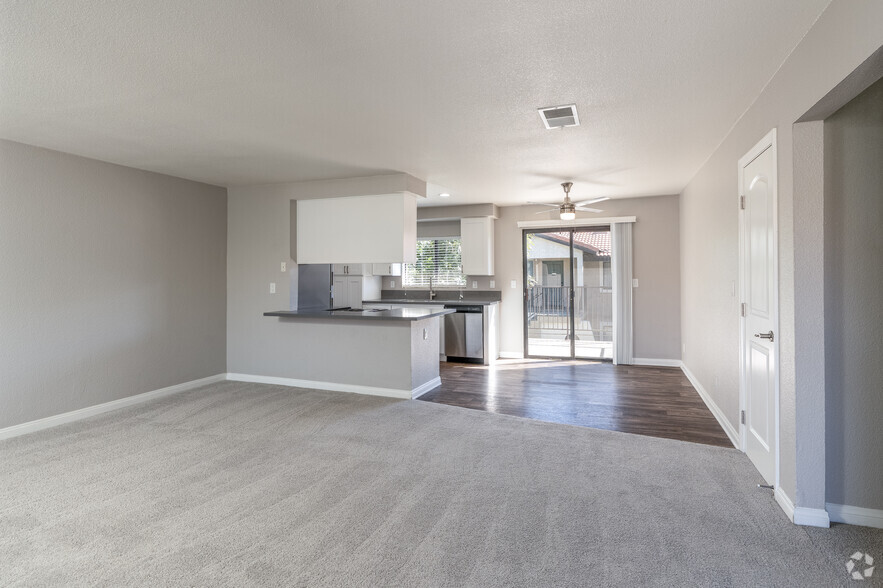 2BR, 2BA - 1,015SF - Living Room - Watercrest at the Polo Fields