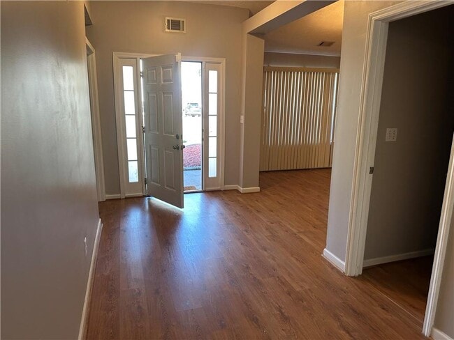 Building Photo - 3730 Golfe Links Dr