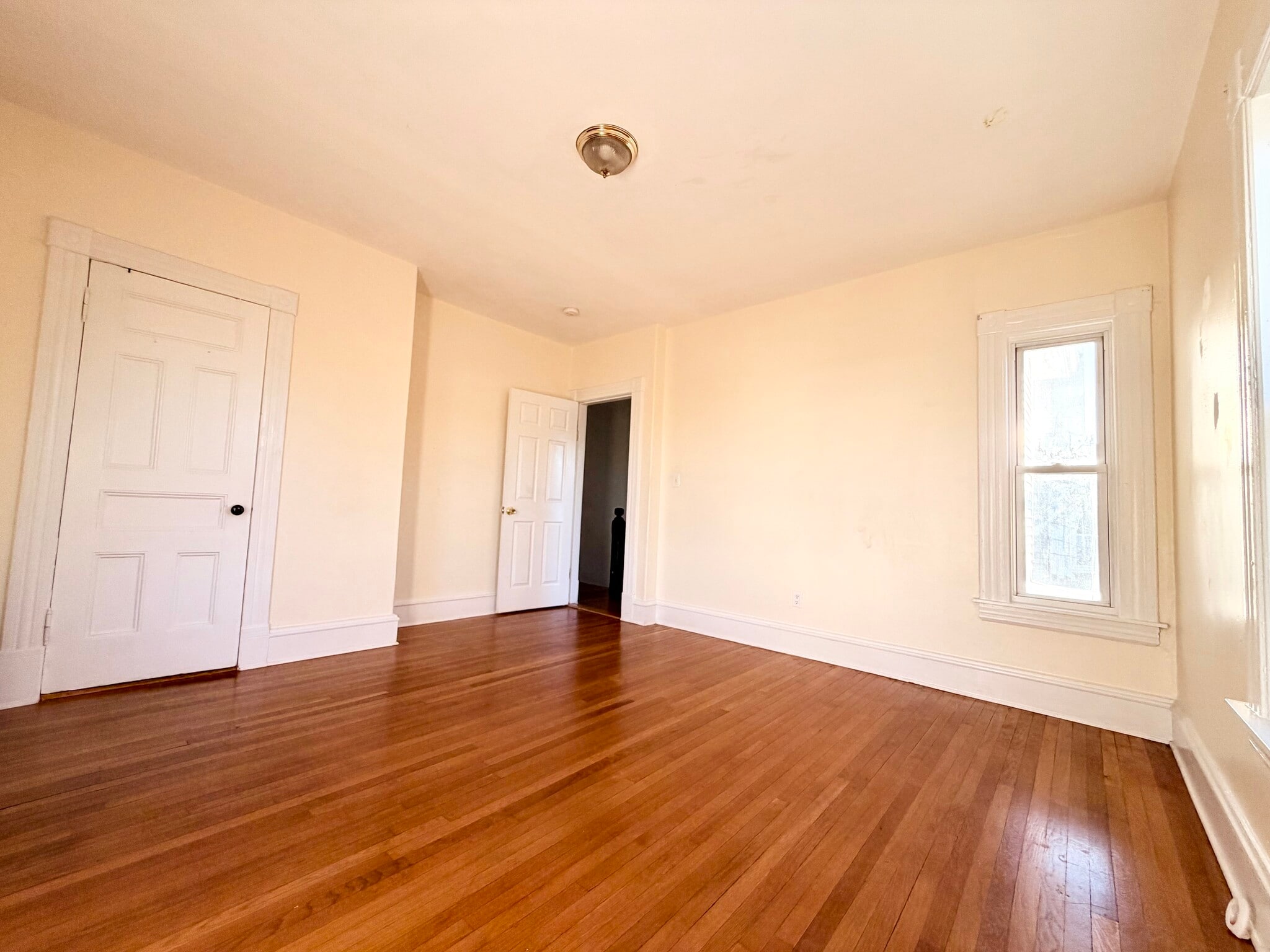 Building Photo - 604 Westford St