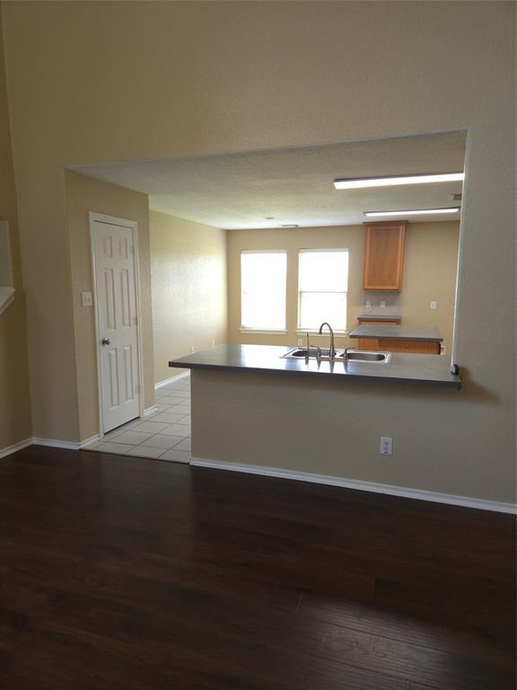Building Photo - 6419 Bennington Springs Dr