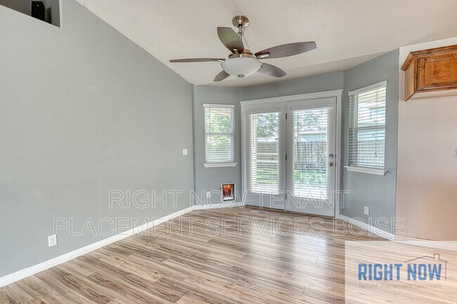 Building Photo - 4141 W Patel Dr