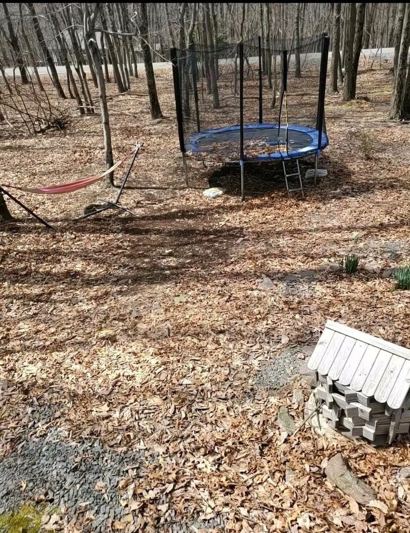 Building Photo - 102 Winding Way