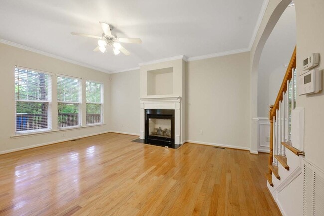 Building Photo - Beautiful 3 BR/2.5 Bath Home in Lyons Farm Community Durham!