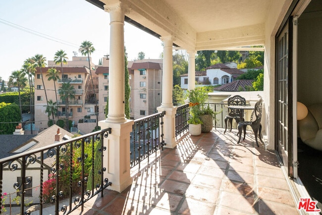 Building Photo - 6239 Holly Mont Dr