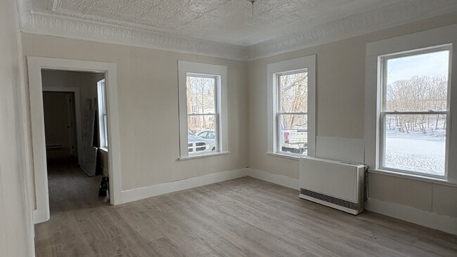 Building Photo - 3BR with Views of Presumpscot River | Newly Renovated | Heat Included | Bright + Quiet Location