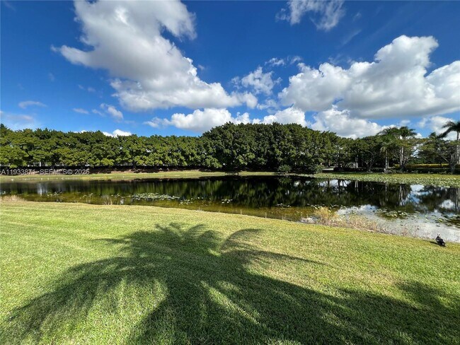 Building Photo - 3809 Eagle Ct