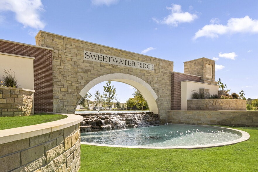 Building Photo - 16426 Honeysuckle Hl Dr