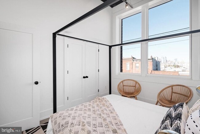 Building Photo - 1218 Snyder Ave