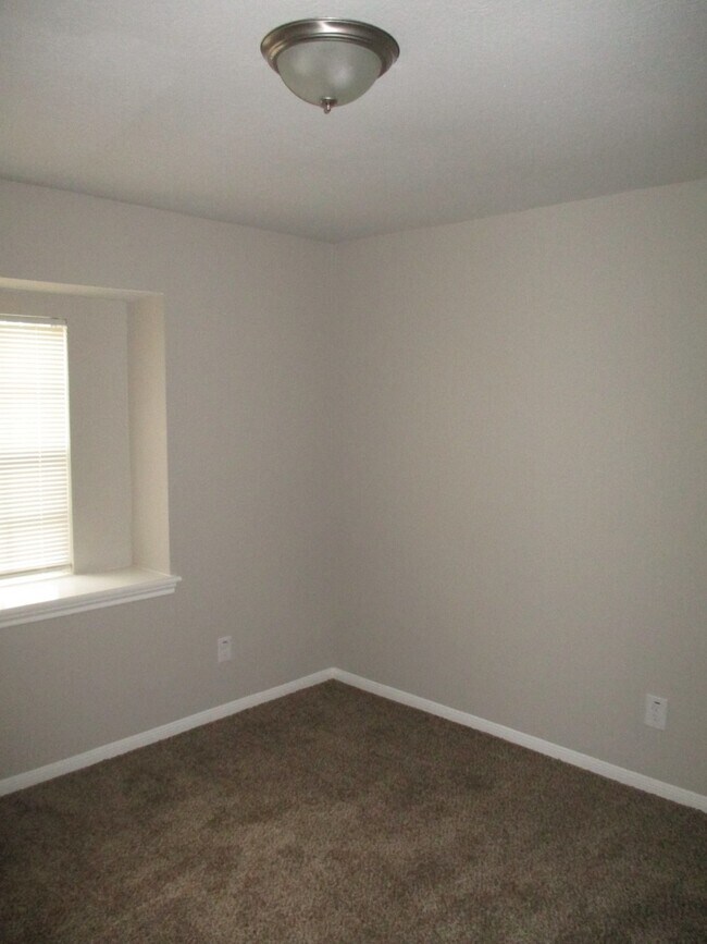 Building Photo - 3423 Abinger Ln