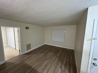 Building Photo - 225 S Tropical Trail