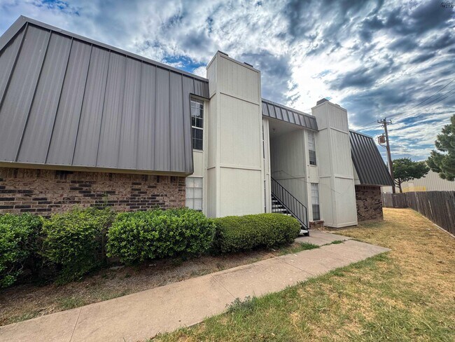 Building Photo - 4110 Faith Rd