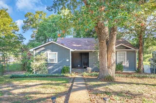 Primary Photo - 140 Lynn Creek Dr