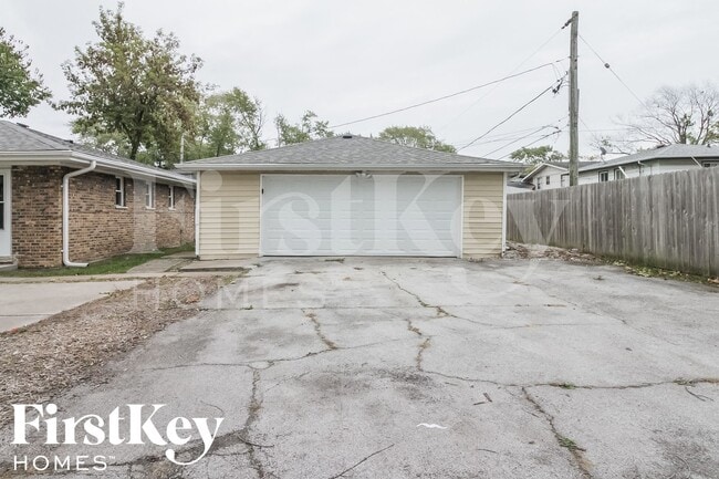 Building Photo - 4351 Scott St