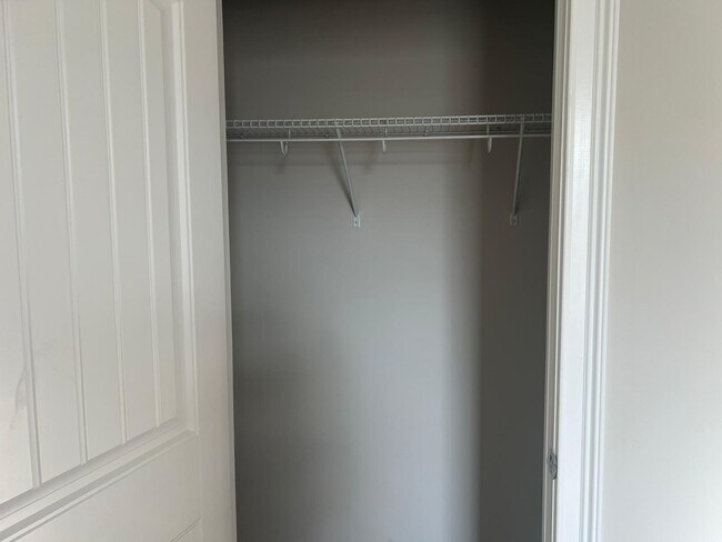 Building Photo - 523 Balsam Fir Dr