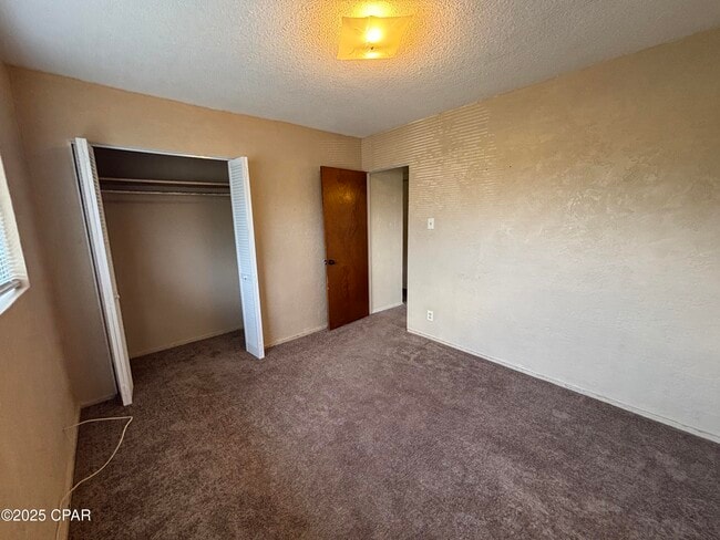 Building Photo - 2542 Lisenby Ave