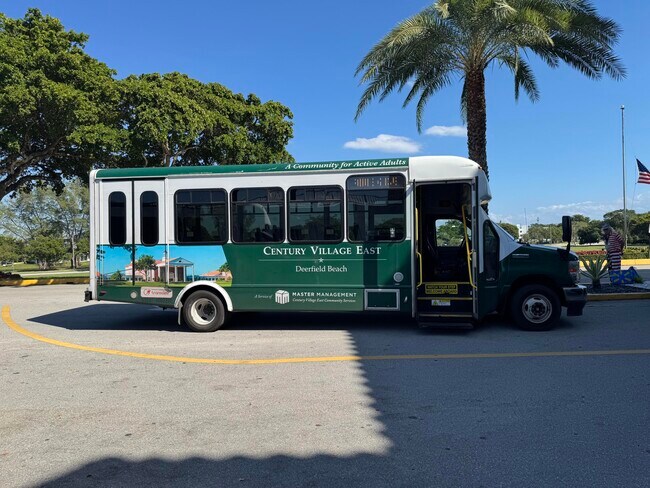 Building Photo - 6 Keswick A