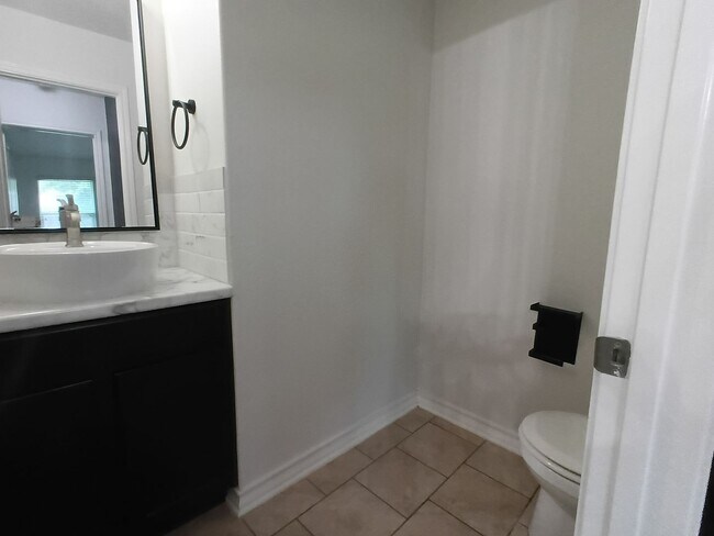 Building Photo - Spacious 4-Bedroom Home with Washer & Dryer Included in Riposa Vita Community!