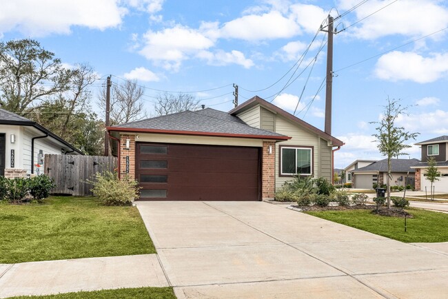 Building Photo - 12902 Wempe Wy