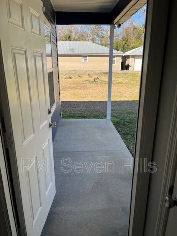 Building Photo - 1725 Holton St