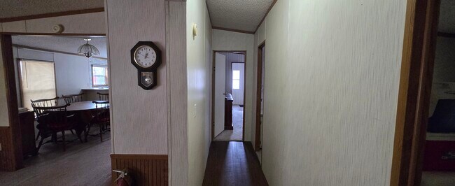 Building Photo - 679 S Eighty Eight Rd