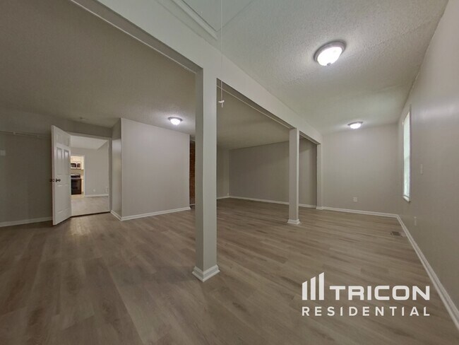 Building Photo - 228 Seton Hall Dr