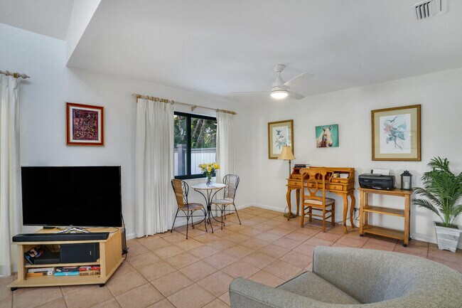 Building Photo - 13403 Bedford Mews Ct