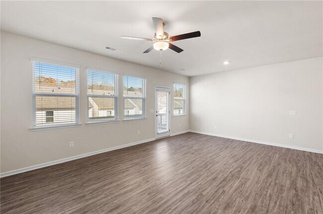 Building Photo - 392 Whitetail Cir