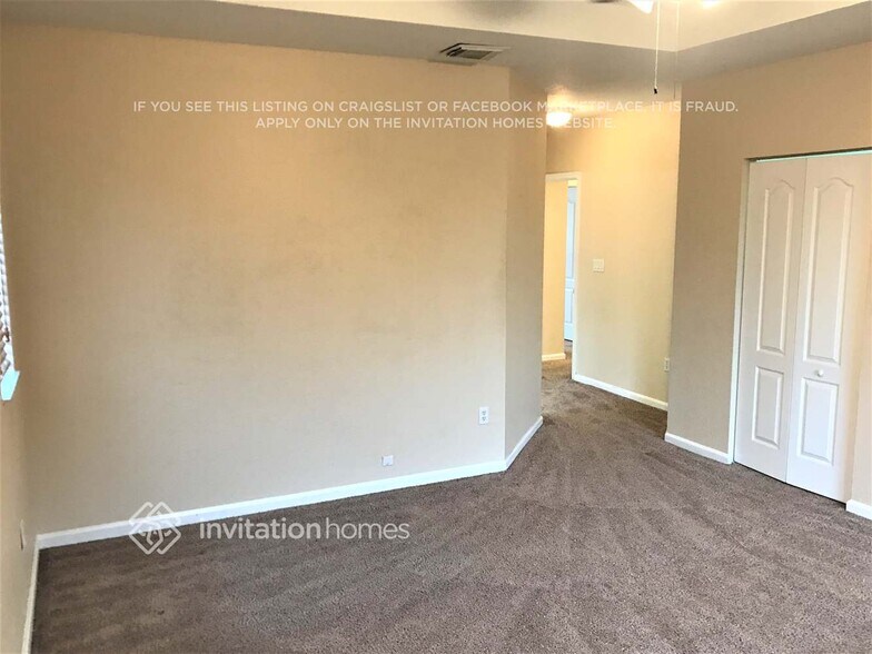 Building Photo - 946 NW 206th St