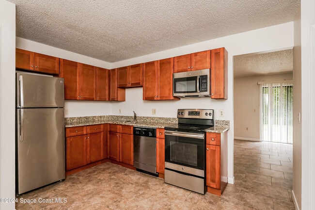 Building Photo - 1810 Pace Dr NW