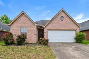 Building Photo - 5681 Kayla Dr