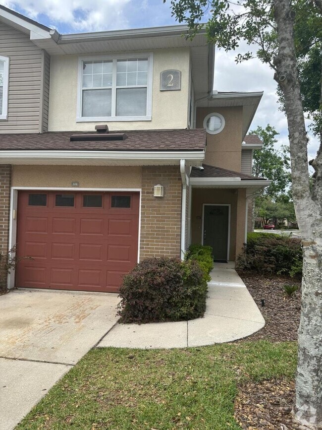 Building Photo - 3 bedroom in Jacksonville FL 32258